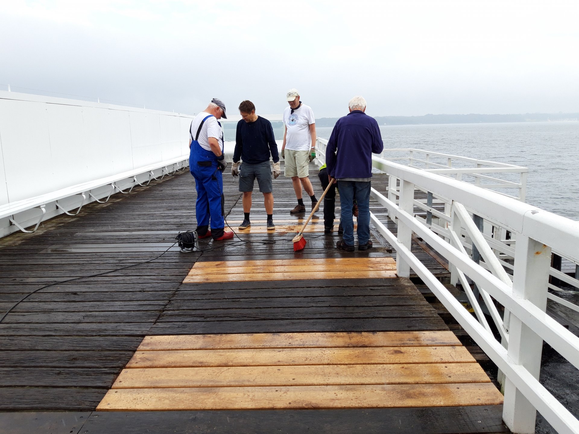 Eichenplanken eingebaut