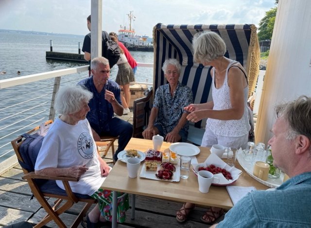 Frau Warnecke geht schwimmen 6